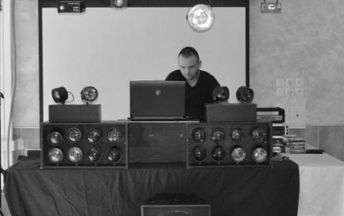 INTERVIEW DJ : DJ Monstro