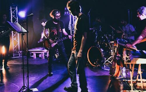 Les concerts tests à Marseille et Paris se précisent !