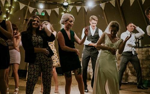 Les Mariages à Thème Musical : Une Tendance qui s'Accorde Parfaitement