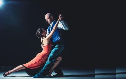 Les Meilleures Musiques pour une Saint-Valentin Inoubliable : Créez l'Atmosphère Parfaite avec Votre Playlist Personnalisée