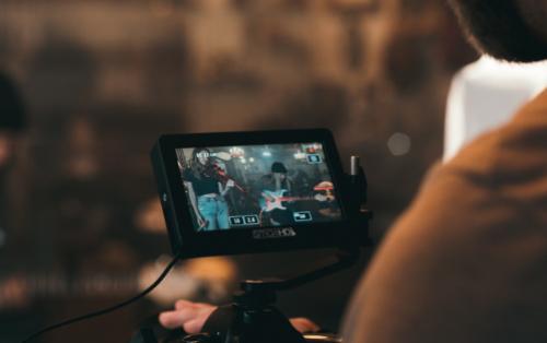 Comment réaliser un clip avec un petit budget ?