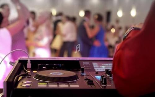 DJ à Mulhouse : les meilleurs professionnels pour ambiancer votre événement