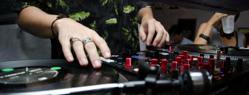 Fêter son anniversaire à Paris : quel DJ contacter ?