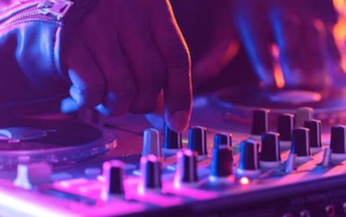 La culture du remix : réinvention et créativité musicale