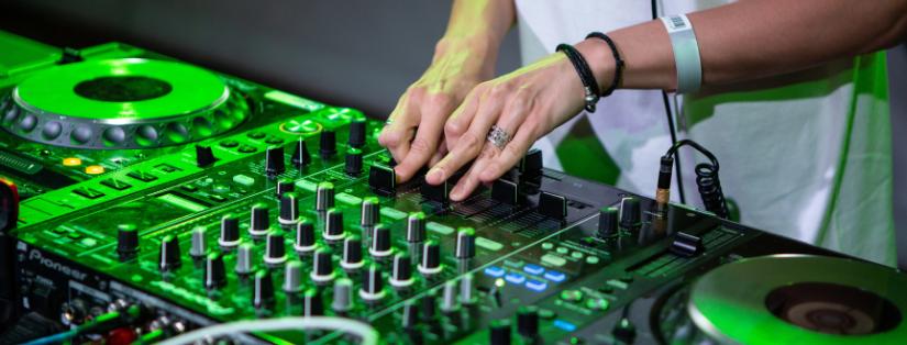 L’essor des DJ spécialisés dans les événements hybrides