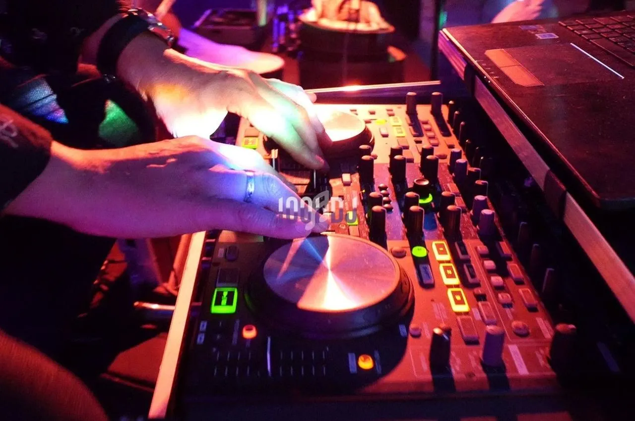 Volume 11 - DJ séminaire Le Mans
