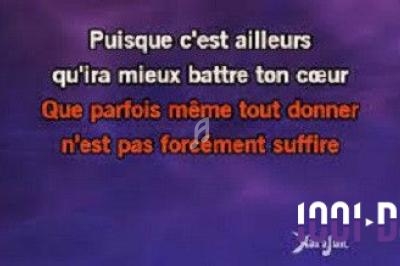 Texte de karaoké affichant des paroles sur fond violet avec des mots en blanc et en orange.
