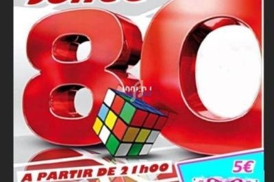 Affiche annonçant une soirée années 80 à Chazelles, le samedi 5 novembre, animée par DJ Patou, entrée à 5 euros.